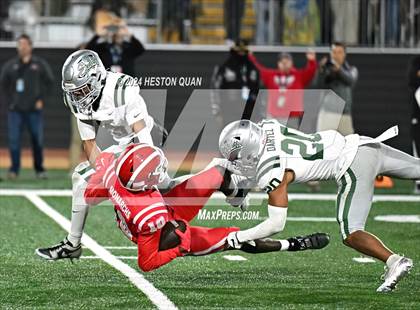 Thumbnail 3 in De La Salle vs. Mater Dei (CIF State Open Division Final) photogallery.