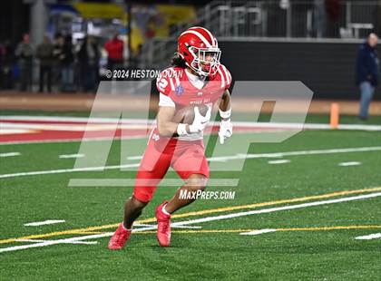 Thumbnail 1 in De La Salle vs. Mater Dei (CIF State Open Division Final) photogallery.