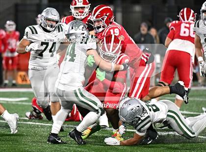 Thumbnail 3 in De La Salle vs. Mater Dei (CIF State Open Division Final) photogallery.