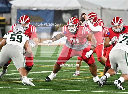 Thumbnail 2 in De La Salle vs. Mater Dei (CIF State Open Division Final) photogallery.