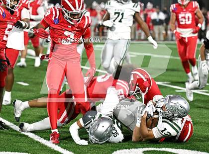 Thumbnail 1 in De La Salle vs. Mater Dei (CIF State Open Division Final) photogallery.