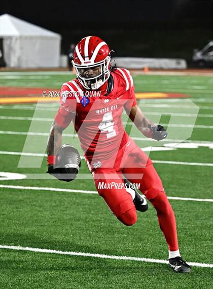 Thumbnail 2 in De La Salle vs. Mater Dei (CIF State Open Division Final) photogallery.