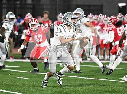 Thumbnail 1 in De La Salle vs. Mater Dei (CIF State Open Division Final) photogallery.