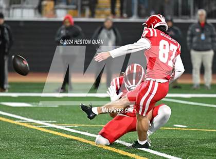 Thumbnail 1 in De La Salle vs. Mater Dei (CIF State Open Division Final) photogallery.