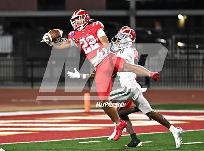 Thumbnail 3 in De La Salle vs. Mater Dei (CIF State Open Division Final) photogallery.