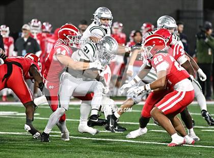 Thumbnail 2 in De La Salle vs. Mater Dei (CIF State Open Division Final) photogallery.