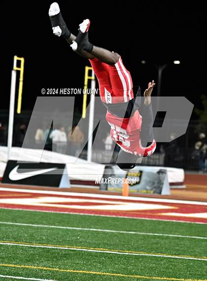 Thumbnail 3 in De La Salle vs. Mater Dei (CIF State Open Division Final) photogallery.