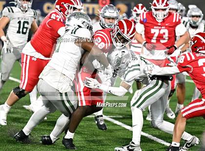Thumbnail 2 in De La Salle vs. Mater Dei (CIF State Open Division Final) photogallery.