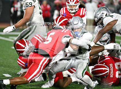 Thumbnail 1 in De La Salle vs. Mater Dei (CIF State Open Division Final) photogallery.