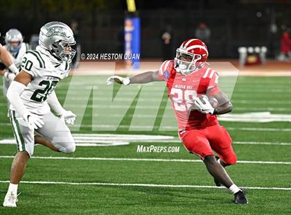 Thumbnail 1 in De La Salle vs. Mater Dei (CIF State Open Division Final) photogallery.