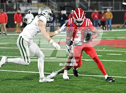 Thumbnail 1 in De La Salle vs. Mater Dei (CIF State Open Division Final) photogallery.