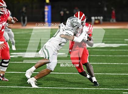Thumbnail 1 in De La Salle vs. Mater Dei (CIF State Open Division Final) photogallery.