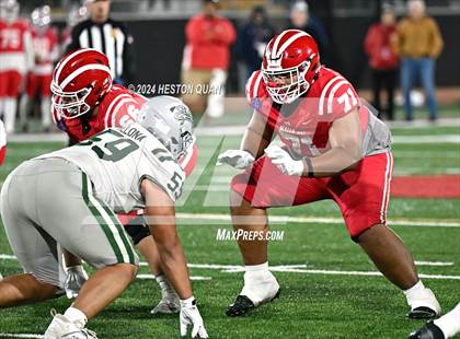 Thumbnail 2 in De La Salle vs. Mater Dei (CIF State Open Division Final) photogallery.