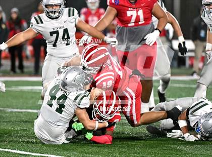 Thumbnail 3 in De La Salle vs. Mater Dei (CIF State Open Division Final) photogallery.