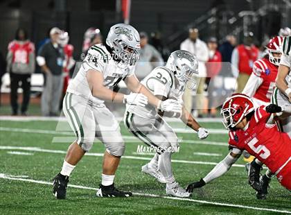 Thumbnail 1 in De La Salle vs. Mater Dei (CIF State Open Division Final) photogallery.