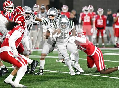 Thumbnail 2 in De La Salle vs. Mater Dei (CIF State Open Division Final) photogallery.