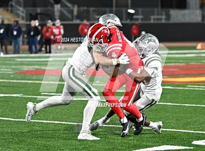 Thumbnail 1 in De La Salle vs. Mater Dei (CIF State Open Division Final) photogallery.