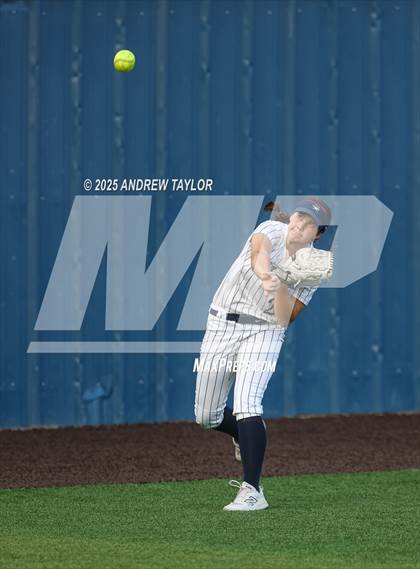 Thumbnail 3 in Atascocita @ Kingwood photogallery.