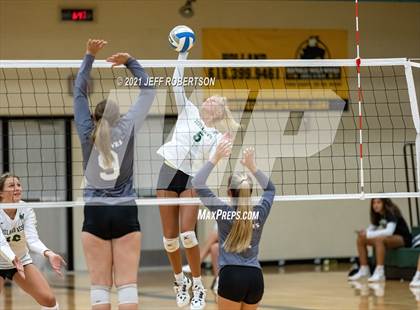 Thumbnail 3 in Wyoming @ Zeeland West photogallery.