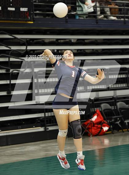 Thumbnail 2 in Mountain View vs. Woods Cross (UHSAA 5A Second Round) photogallery.