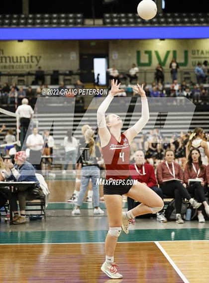 Thumbnail 3 in Mountain View vs. Woods Cross (UHSAA 5A Second Round) photogallery.