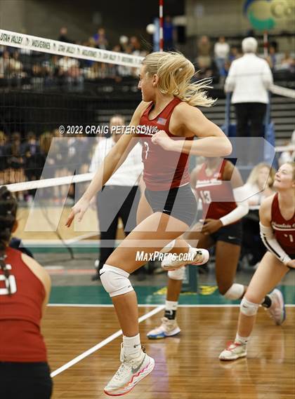 Thumbnail 1 in Mountain View vs. Woods Cross (UHSAA 5A Second Round) photogallery.