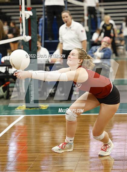 Thumbnail 3 in Mountain View vs. Woods Cross (UHSAA 5A Second Round) photogallery.