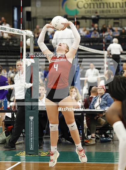 Thumbnail 1 in Mountain View vs. Woods Cross (UHSAA 5A Second Round) photogallery.