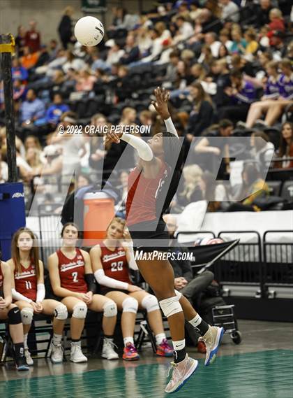 Thumbnail 3 in Mountain View vs. Woods Cross (UHSAA 5A Second Round) photogallery.