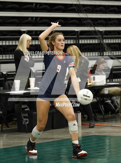 Thumbnail 3 in Mountain View vs. Woods Cross (UHSAA 5A Second Round) photogallery.