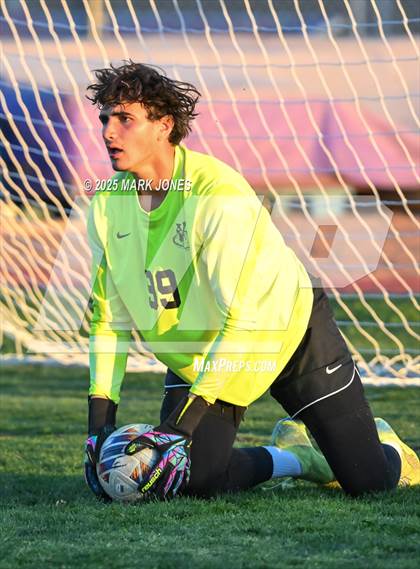 Thumbnail 1 in Sunrise Mountain vs. Verrado (AIA 5A Semifinal) photogallery.
