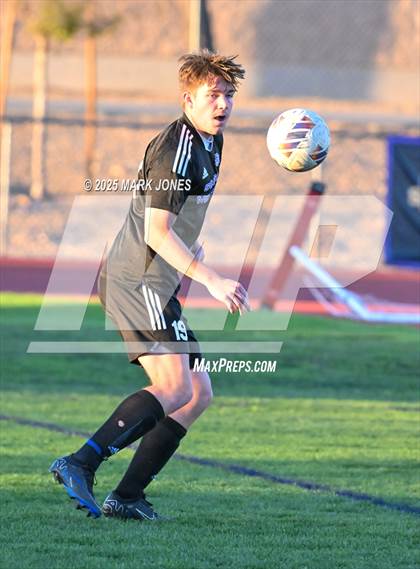 Thumbnail 3 in Sunrise Mountain vs. Verrado (AIA 5A Semifinal) photogallery.