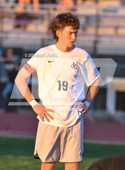 Thumbnail 2 in Sunrise Mountain vs. Verrado (AIA 5A Semifinal) photogallery.