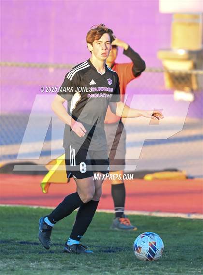 Thumbnail 3 in Sunrise Mountain vs. Verrado (AIA 5A Semifinal) photogallery.