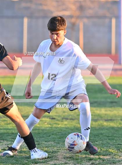 Thumbnail 3 in Sunrise Mountain vs. Verrado (AIA 5A Semifinal) photogallery.