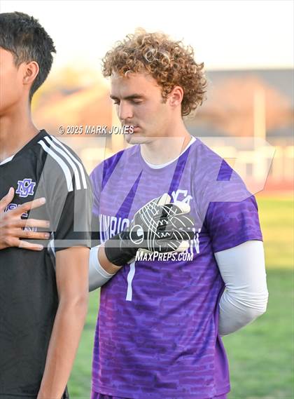 Thumbnail 3 in Sunrise Mountain vs. Verrado (AIA 5A Semifinal) photogallery.