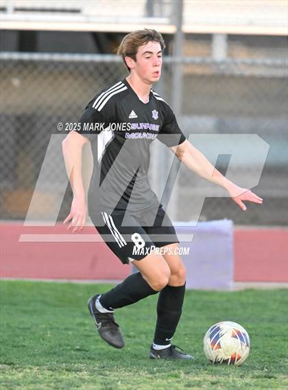 Thumbnail 1 in Sunrise Mountain vs. Verrado (AIA 5A Semifinal) photogallery.