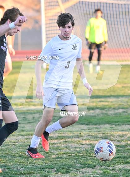 Thumbnail 1 in Sunrise Mountain vs. Verrado (AIA 5A Semifinal) photogallery.