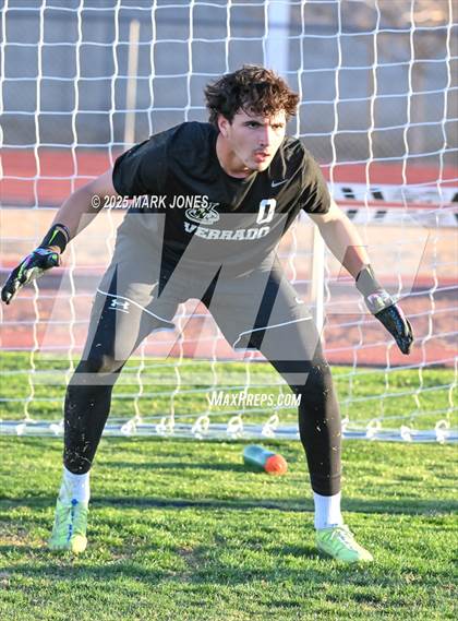 Thumbnail 1 in Sunrise Mountain vs. Verrado (AIA 5A Semifinal) photogallery.
