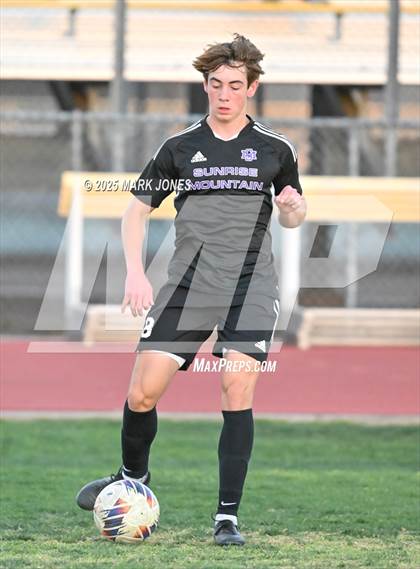 Thumbnail 2 in Sunrise Mountain vs. Verrado (AIA 5A Semifinal) photogallery.