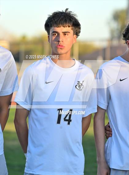 Thumbnail 3 in Sunrise Mountain vs. Verrado (AIA 5A Semifinal) photogallery.