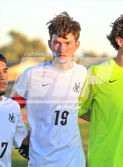 Thumbnail 3 in Sunrise Mountain vs. Verrado (AIA 5A Semifinal) photogallery.