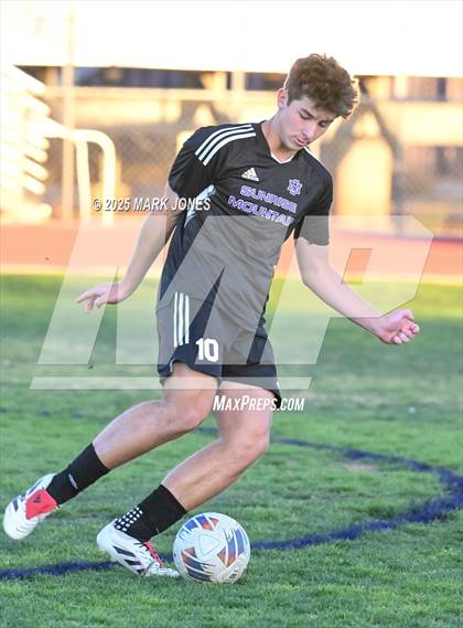 Thumbnail 1 in Sunrise Mountain vs. Verrado (AIA 5A Semifinal) photogallery.