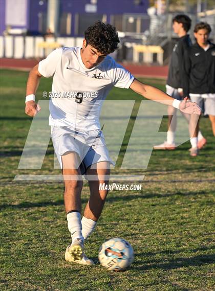 Thumbnail 3 in Sunrise Mountain vs. Verrado (AIA 5A Semifinal) photogallery.