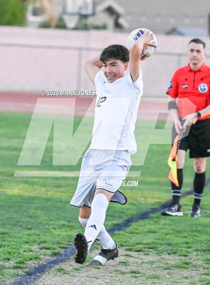 Thumbnail 2 in Sunrise Mountain vs. Verrado (AIA 5A Semifinal) photogallery.
