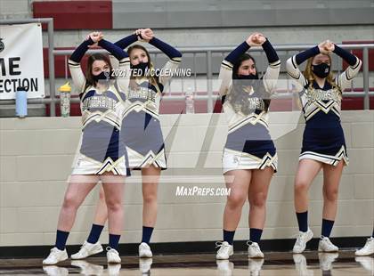 Thumbnail 2 in Southside vs. Farmington (AAA 4A State Round One) photogallery.