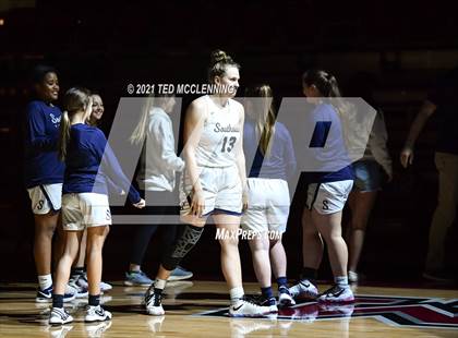 Thumbnail 2 in Southside vs. Farmington (AAA 4A State Round One) photogallery.