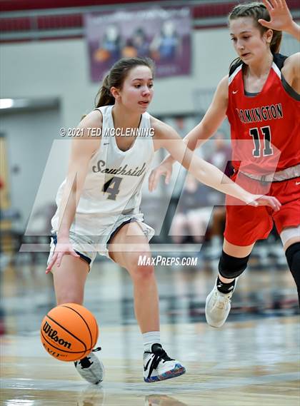 Thumbnail 1 in Southside vs. Farmington (AAA 4A State Round One) photogallery.
