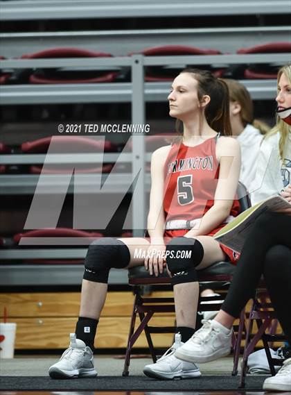 Thumbnail 1 in Southside vs. Farmington (AAA 4A State Round One) photogallery.