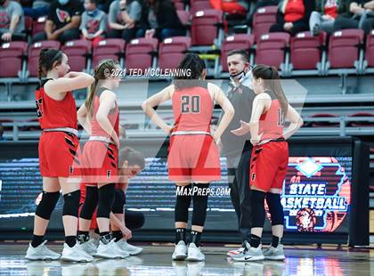 Thumbnail 2 in Southside vs. Farmington (AAA 4A State Round One) photogallery.